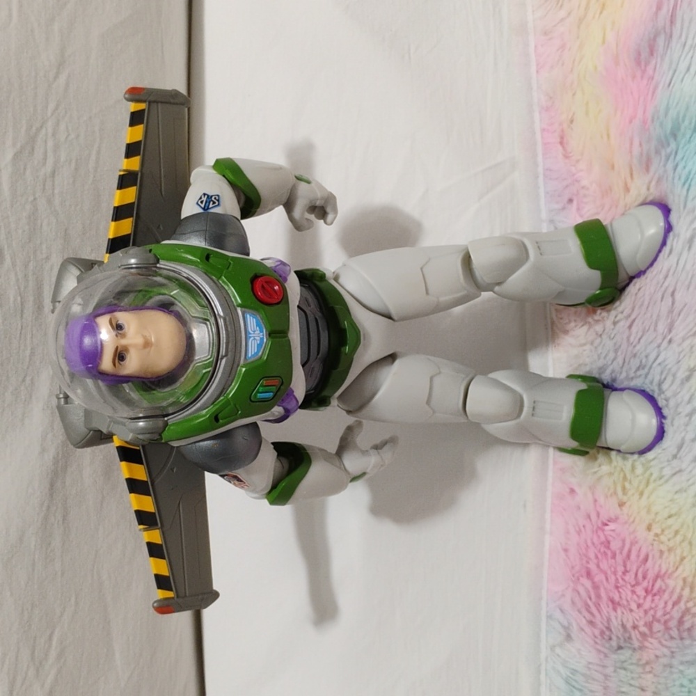 (D-21) Disney Pixar Buzz Light Year